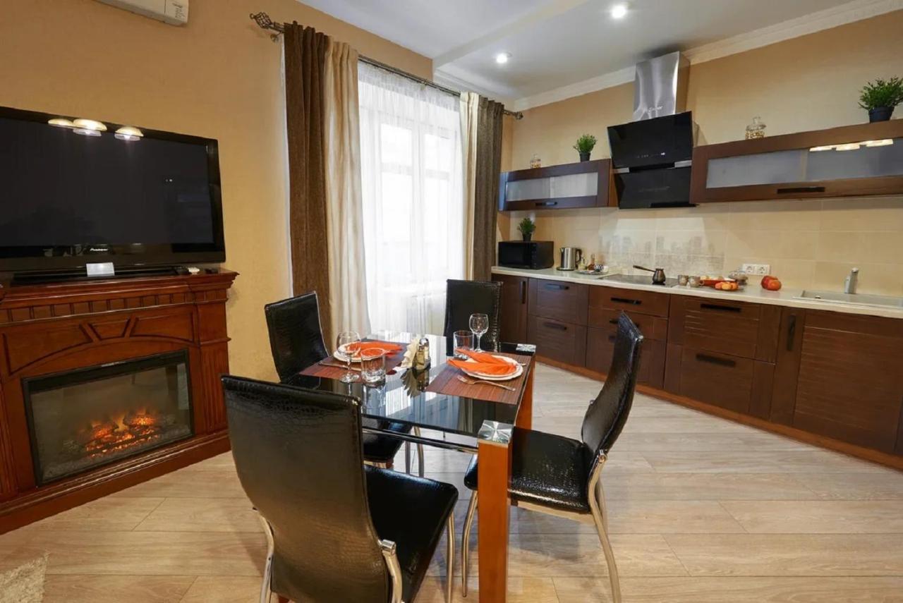 Paulmarie Apartments On Prs. Lenina, 51 Gomel Exterior photo